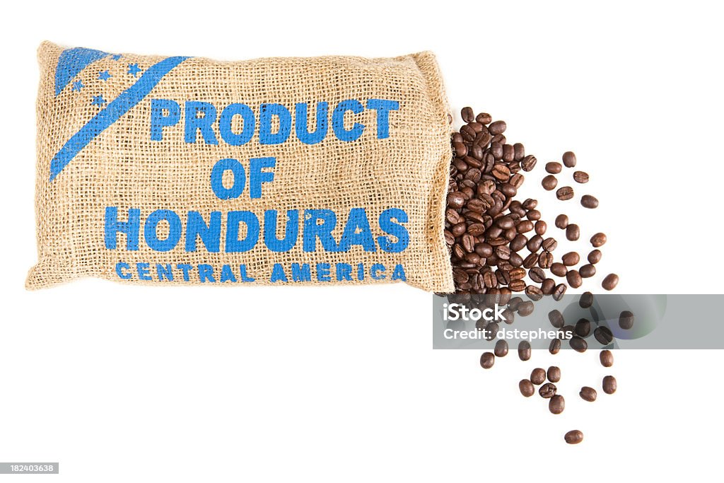 Hondureño granos de café Derramando de bolsa - Foto de stock de Abierto libre de derechos