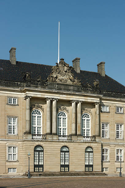 istock Amalienborg Palace, Copenhagen 182404226