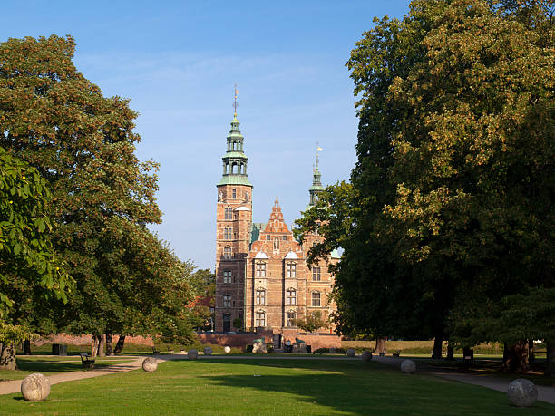 istock Rosenborg Castle, Copenhagen, Denmark 182404503