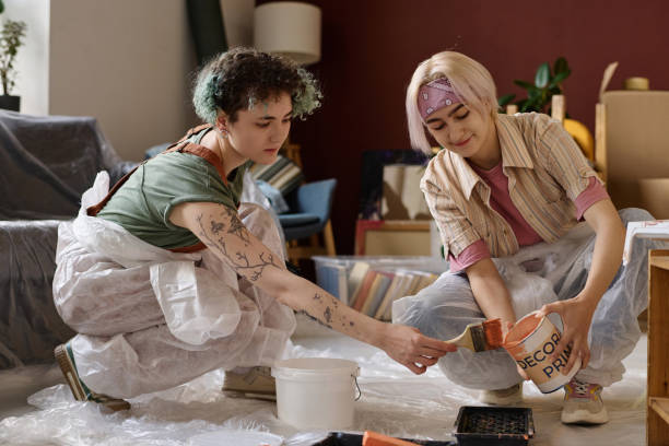 istock Girls preparing paint for painting 1824045129