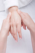 hand-massage.jpg?b=1&s=170x170&k=20&c=ay