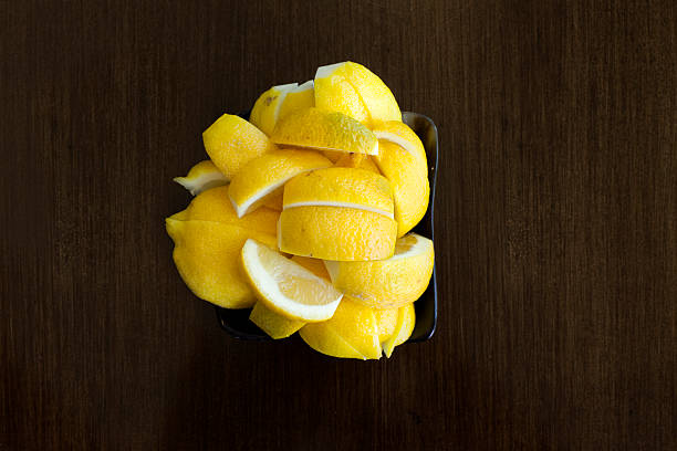 lemons - horizonatl stock-fotos und bilder