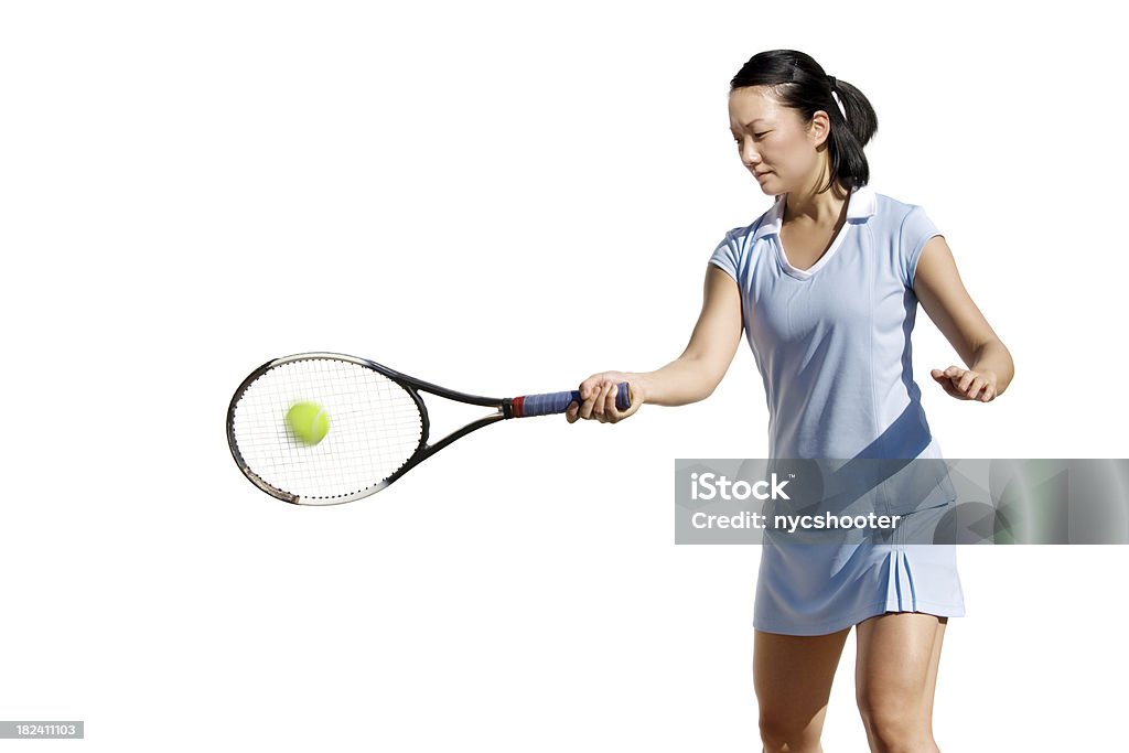 Giocatore di tennis femminile colpire Colpo di diritto - Foto stock royalty-free di Donne