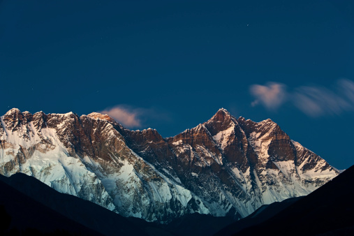 Mount Everest National Park. This is the highest national park in the world, with the entire park  located above 3,000 m ( 9,700 ft). This park includes three peaks higher than 8,000 m, including Mt Everest. Therefore, most  of the park area is very rugged and steep, with its terrain cut by deep rivers and glaciers. Unlike other parks in the plain  areas, this park can be divided into four climate zones because of the rising altitude. The climatic zones include a forested  lower zone, a zone of alpine scrub, the upper alpine zone which includes upper limit of vegetation growth, and the Arctic  zone where no plants can grow. The types of plants and animals that are found in the park depend on the altitude.http://bem.2be.pl/IS/nepal_380.jpg