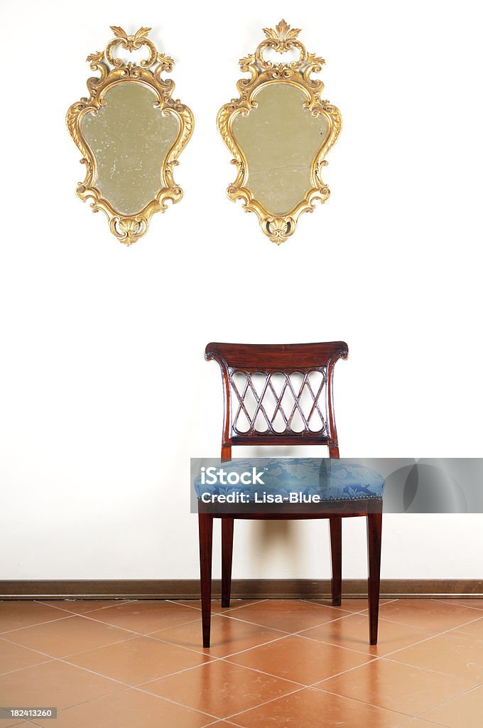 Vintage Cadeira azul e ouro velho par de réplicas - Royalty-free Antigo Foto de stock