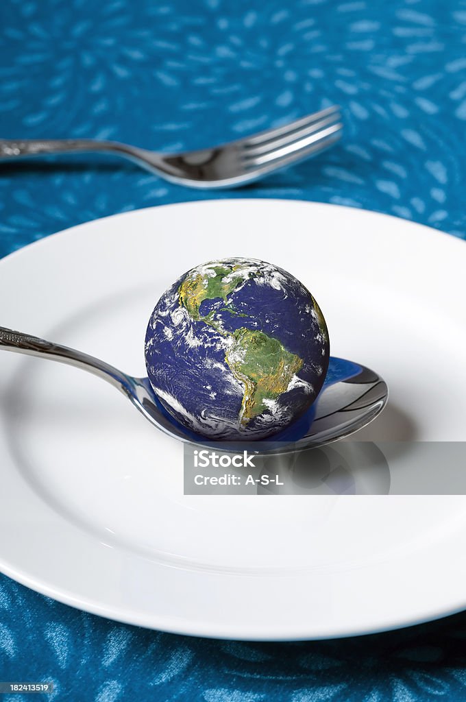 지구별 on 숟가락을 - 로열티 프리 음식 스톡 사진