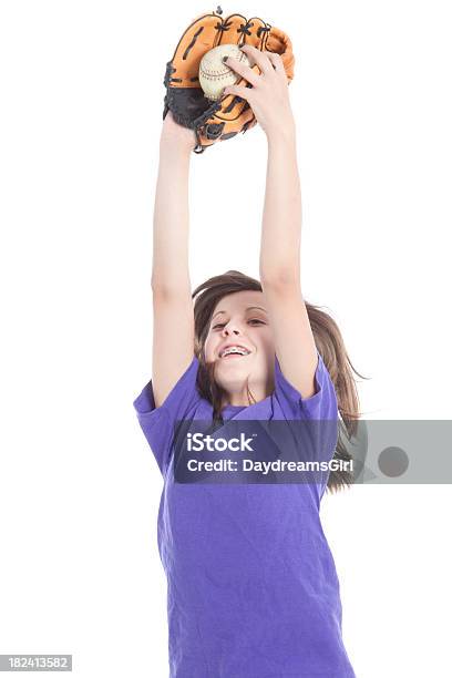 Łapać Piłka - zdjęcia stockowe i więcej obrazów 12-13 lat - 12-13 lat, Aktywny tryb życia, Aparat ortodontyczny