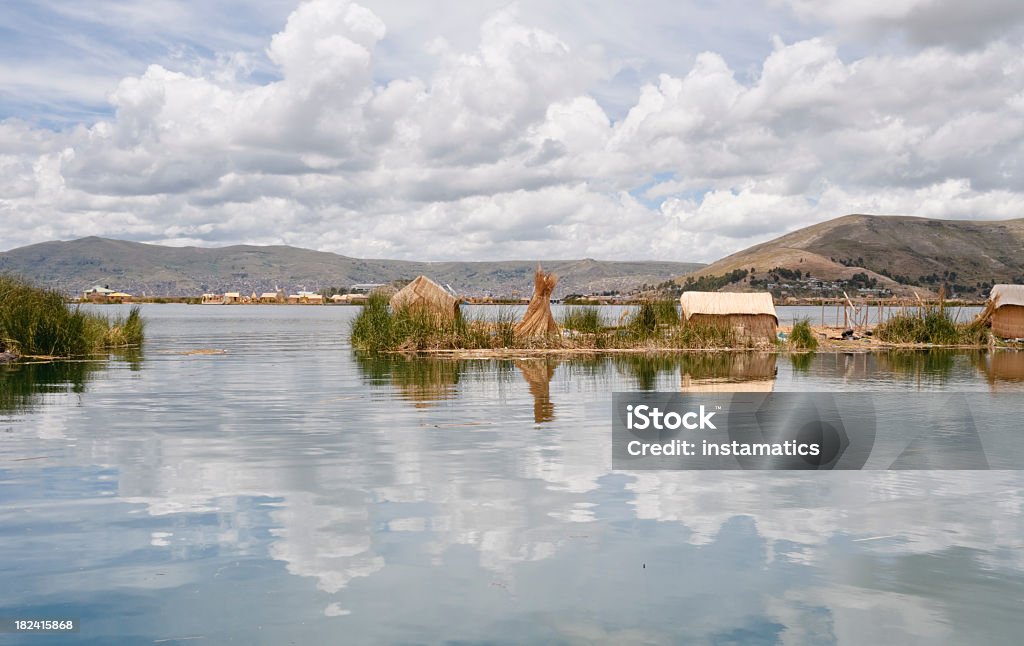 Reed island-Lake Titicaca in Peru - Lizenzfrei Anden Stock-Foto