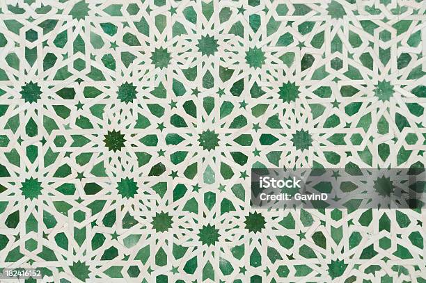 アラビア語のイスラム Zellige モザイクの壁の背景のストックフォト - 模様のストックフォトや画像を多数ご用意 - 模様, モロッコ, イスラム教