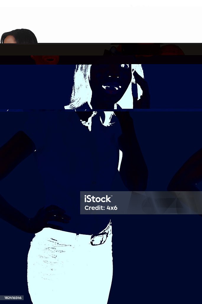 Mulher Casual preto, braços cruzados - Foto de stock de Adulto royalty-free