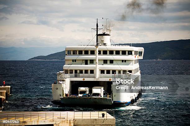 Przyjazd Na Ferry - zdjęcia stockowe i więcej obrazów Bez ludzi - Bez ludzi, Charakterystyka brzegu, Chorwacja