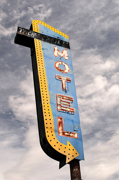 istock Classic Motel Sign at Dusk 182418246