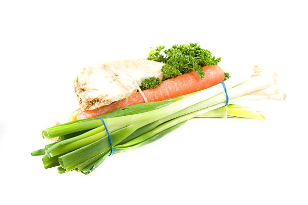 verdure verdi-suppengrün - celery leaf celeriac isolated foto e immagini stock
