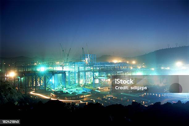 Training Bei Nacht Stockfoto und mehr Bilder von Arbeiten - Arbeiten, Architektur, Asien