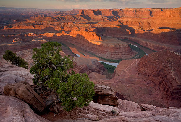 istock Sunrise at Deadhorse Point State Park 182422912
