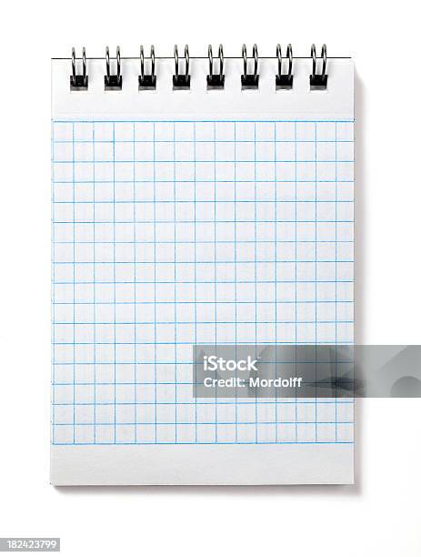 Spiral Notebook Mit Kariertes Papier Leer Stockfoto und mehr Bilder von Abstrakt - Abstrakt, Buchseite, Clipping Path