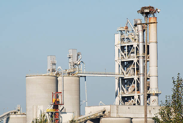 istock Ospreys in nest at concrete plant 182423822
