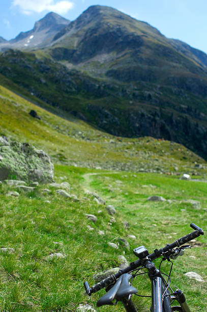 istock Mountain bike white GPS 182423863