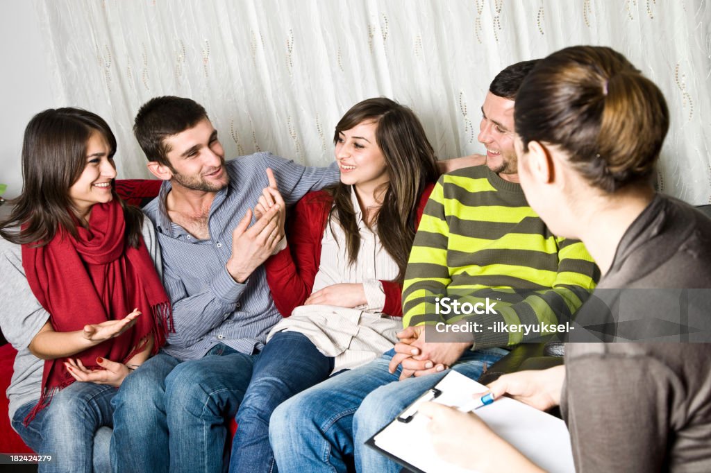 Adolescentes & familia de la terapia - Foto de stock de Adolescente libre de derechos