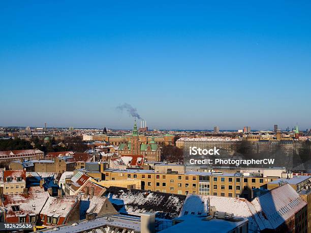 Skyline Von Kopenhagen Im Winter Stockfoto und mehr Bilder von Außenaufnahme von Gebäuden - Außenaufnahme von Gebäuden, Dach, Dänemark