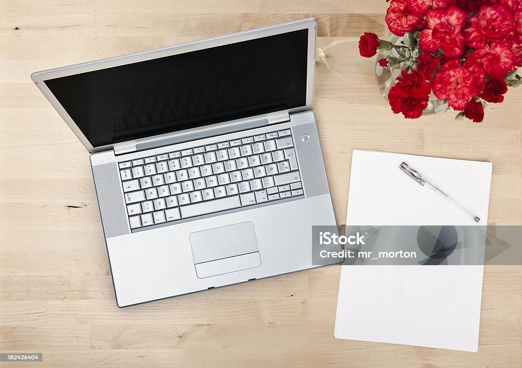 Computadora portátil visto desde arriba - Foto de stock de Abierto libre de derechos