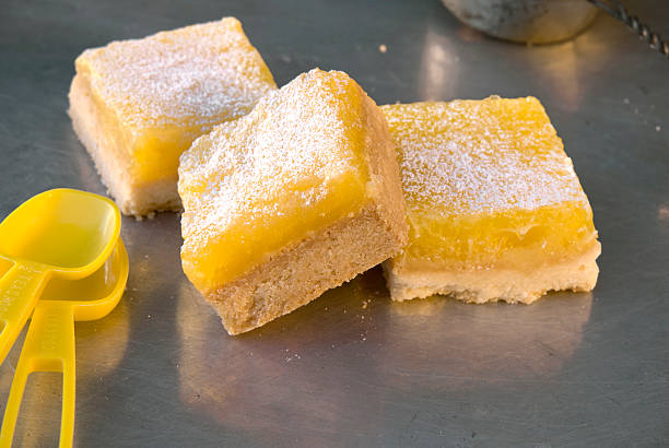 istock Baking Sheet with Homemade Citrus Fruit Lemon Bars, Cake Cookies 182430334