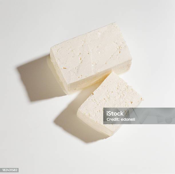 Frischkäse Auf Weißem Hintergrund Stockfoto und mehr Bilder von Bildhintergrund - Bildhintergrund, Feta, Fotografie