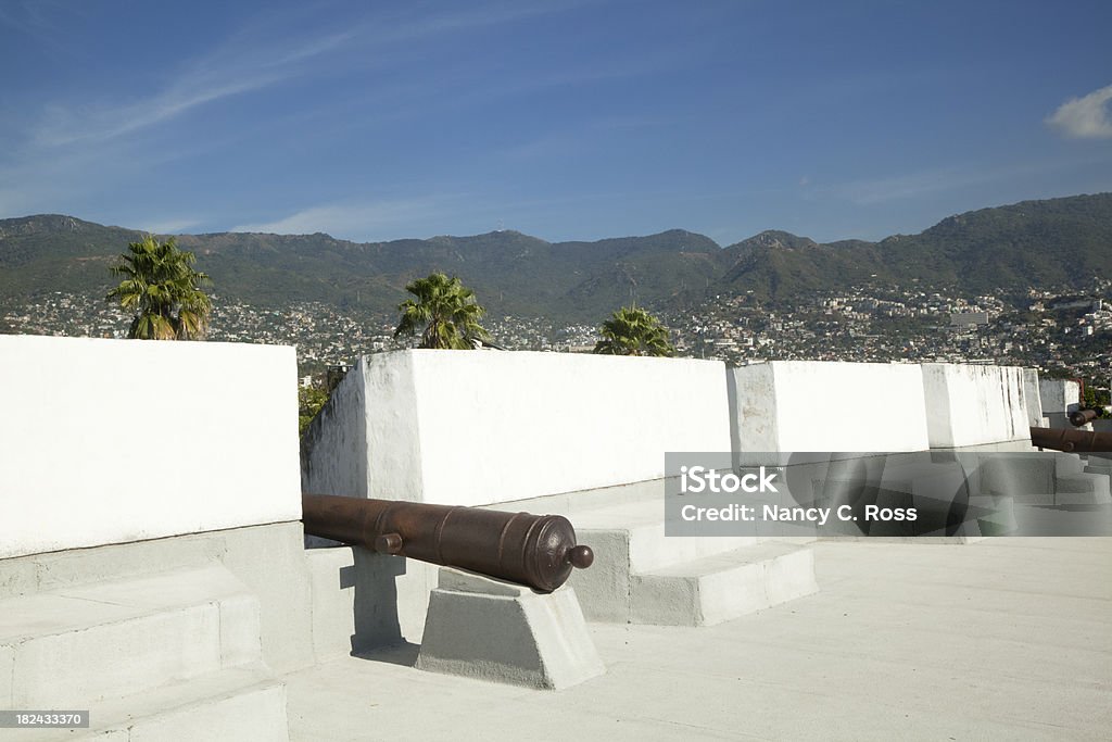 Enferrujado canhões em Fort San Diego, Acapulco, México - Foto de stock de Acapulco royalty-free