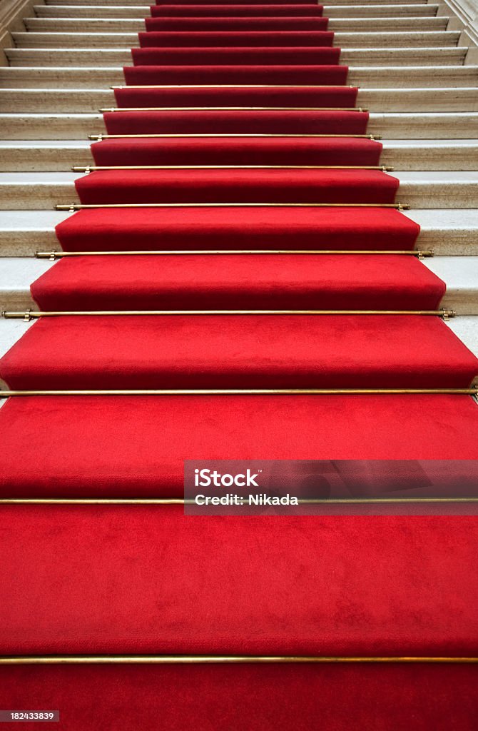 Escadas cobertas com Tapete Vermelho - Royalty-free Carpete Foto de stock