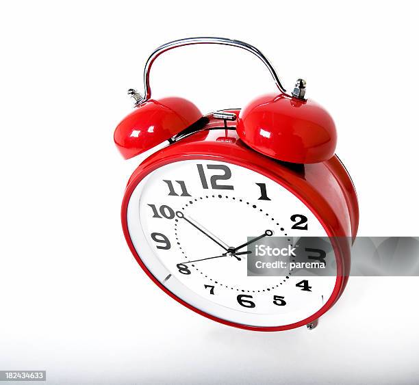 Red Wecker Stockfoto und mehr Bilder von Auf die Uhr sehen - Auf die Uhr sehen, Einzelner Gegenstand, Fotografie