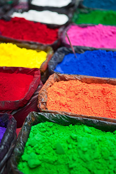 kolorowy proszek, abir - powder paint tribal art colors art zdjęcia i obrazy z banku zdjęć