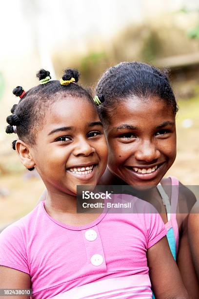 Ritratto Di Amici Americani Africani - Fotografie stock e altre immagini di Adolescente - Adolescente, Afro-americano, Colore nero