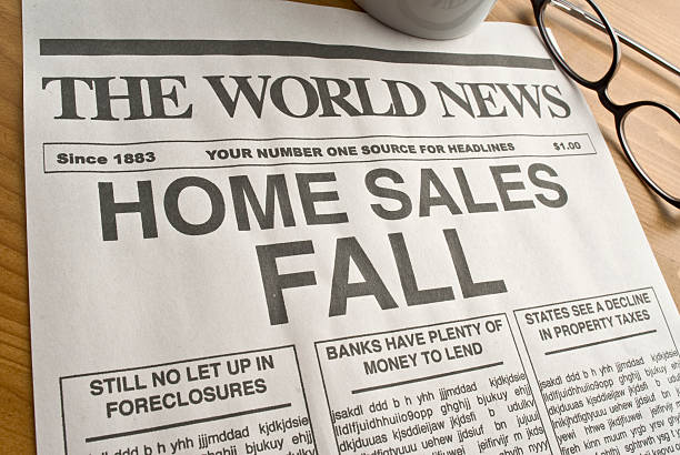 홈화면 판매부문 가을맞이 헤드라인 - home finances recession newspaper finance 뉴스 사진 이미지