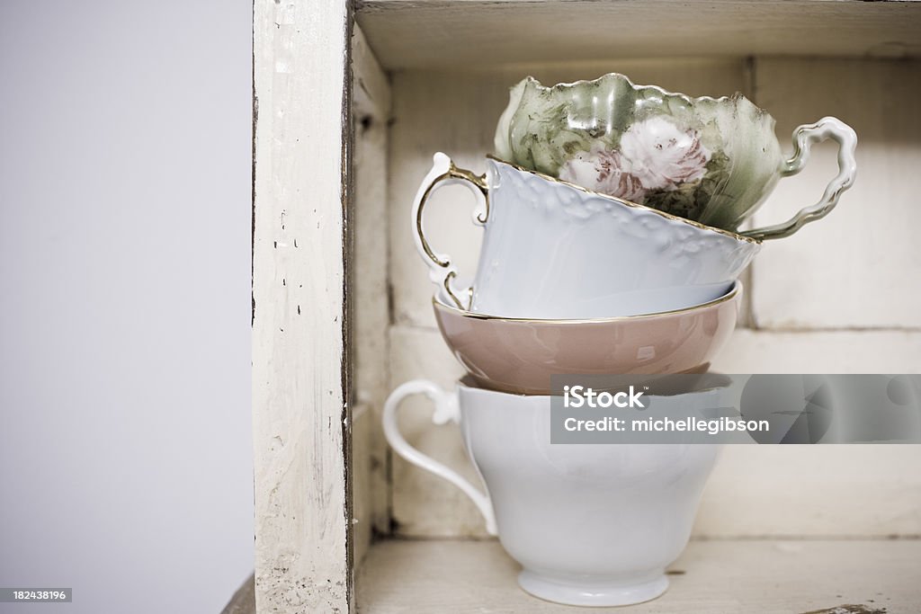착색 Teacups - 로열티 프리 균형 스톡 사진