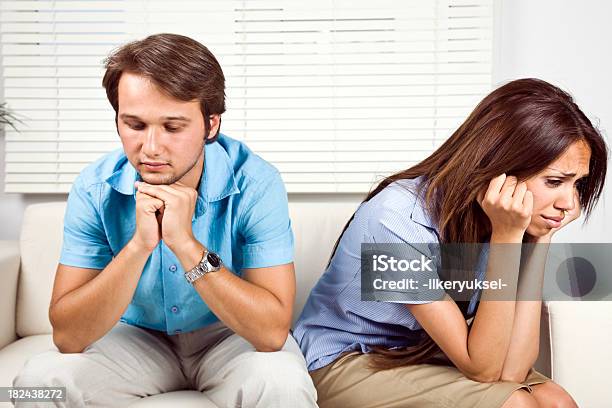 Problemas De Parejas Foto de stock y más banco de imágenes de Aburrimiento - Aburrimiento, Adulto, Adulto joven