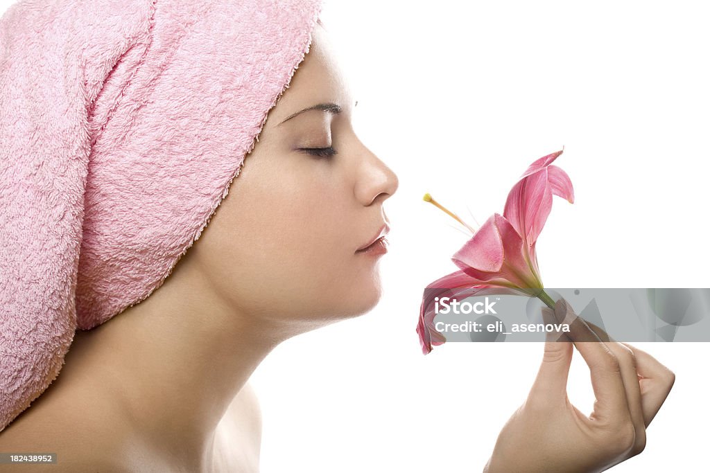 Mujer feliz con lirio - Foto de stock de Flor libre de derechos