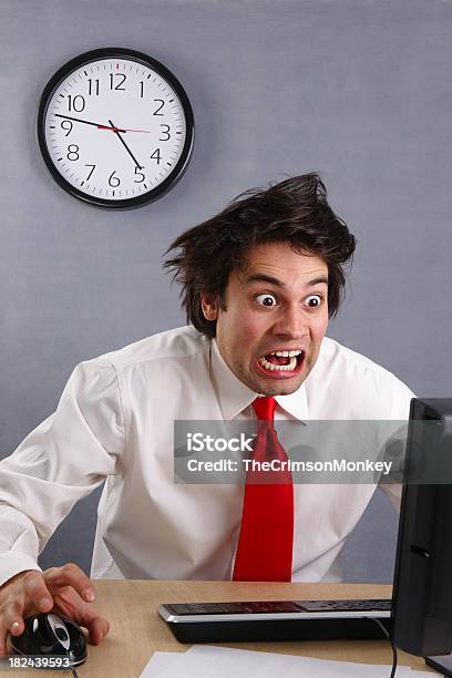 Geschäftsmann Freaking Out Stockfoto und mehr Bilder von Angst - Angst, Besorgtheit, Bestürzt