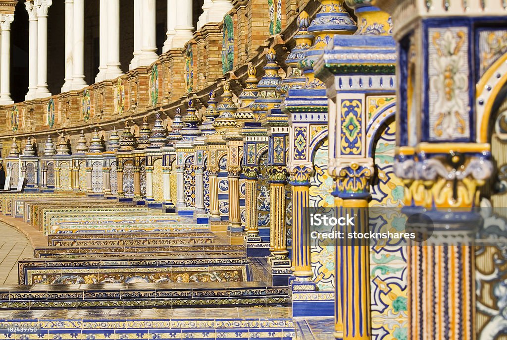 Plaza de españa baldosas españolas - Foto de stock de Sevilla libre de derechos