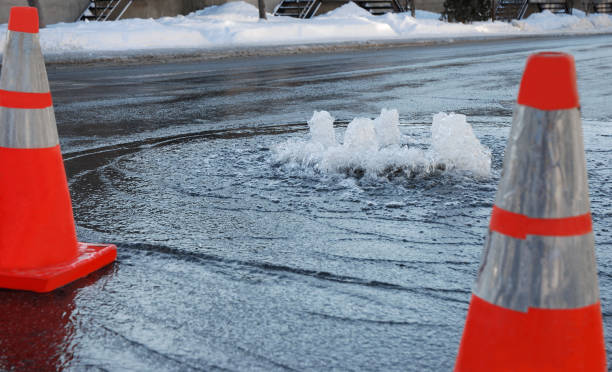 istock Street flooding. 182440294