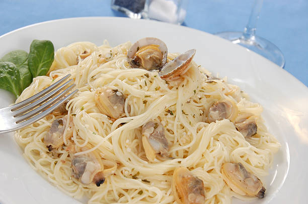 istock Angel Hair Pasta with Clams 182442238