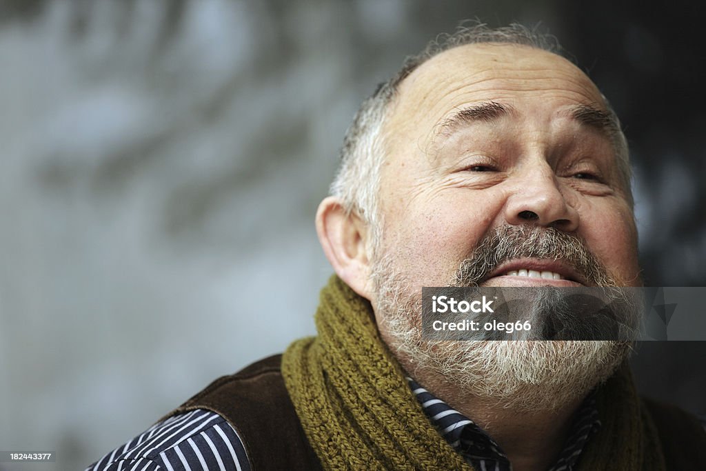 Портрет пожилого человека - Стоковые фото Активный пенсионер роялти-фри
