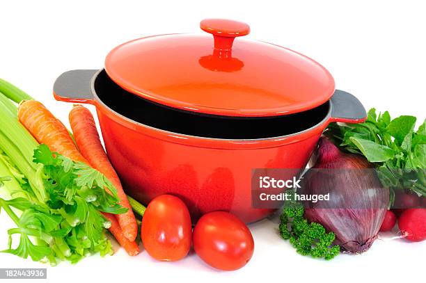 Kochen Gemüse In Der Pfanne Stockfoto und mehr Bilder von Eintopf - Eintopf, Essen zubereiten, Essgeschirr