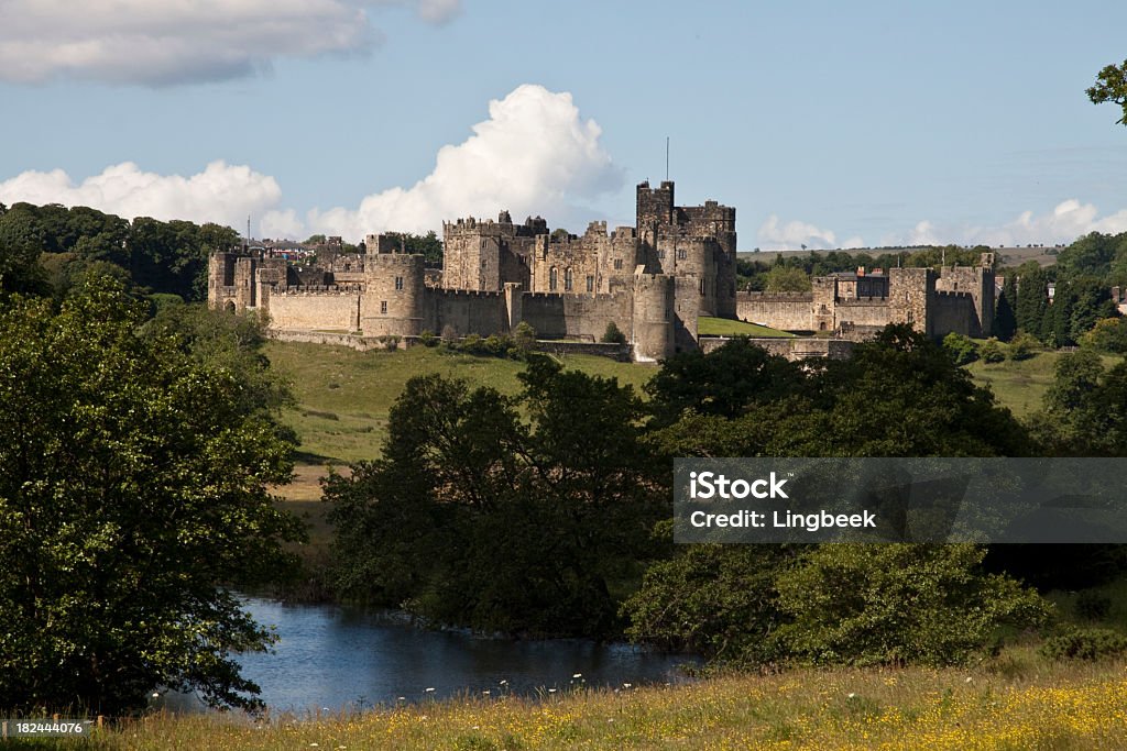 Castello di Alnwick - Foto stock royalty-free di Castello di Alnwick