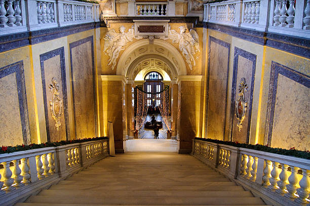 treppe im museum - palace vienna indoors museum stock-fotos und bilder