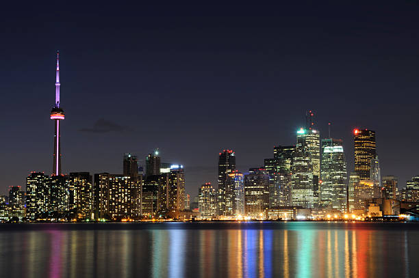 istock Landscape image of a Toronto skyline at night 182446355