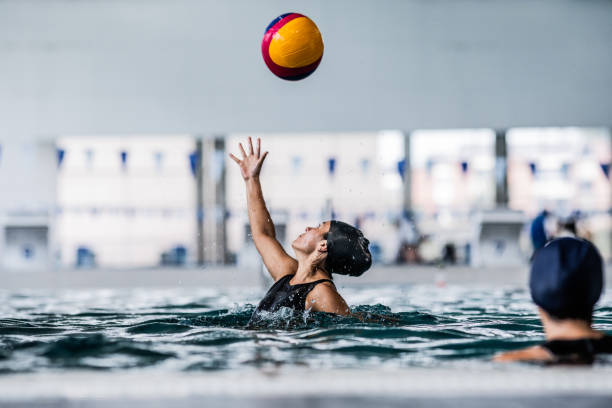 istock Young woman playing water polo 1824514030