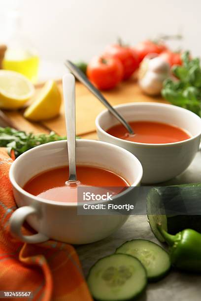 Sopa De Imagens Gaspacho - Fotografias de stock e mais imagens de Alimentação Saudável - Alimentação Saudável, Comida, Comida Pronta