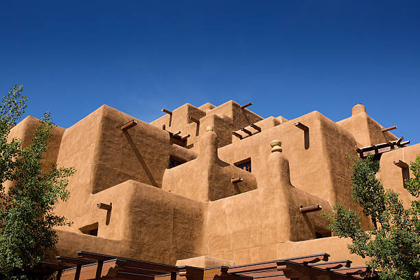 istock Adobe style building in Soutwest USA 182456155