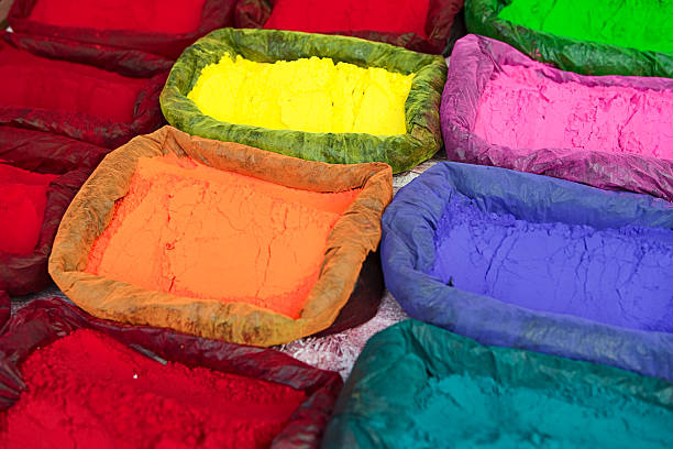 kolorowy proszek, abir - powder paint tribal art colors art zdjęcia i obrazy z banku zdjęć