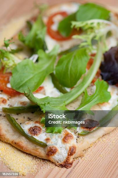 Vegetariano Pane Azzimo Con Pomodori E Insalata Fresca - Fotografie stock e altre immagini di Alimentazione sana